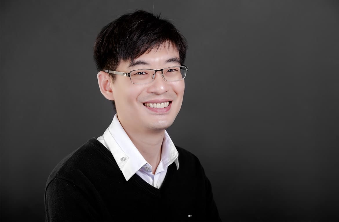 全口牙周病治療，牙周美學手術恢復美觀自信<span>Dr.葉立維</span>