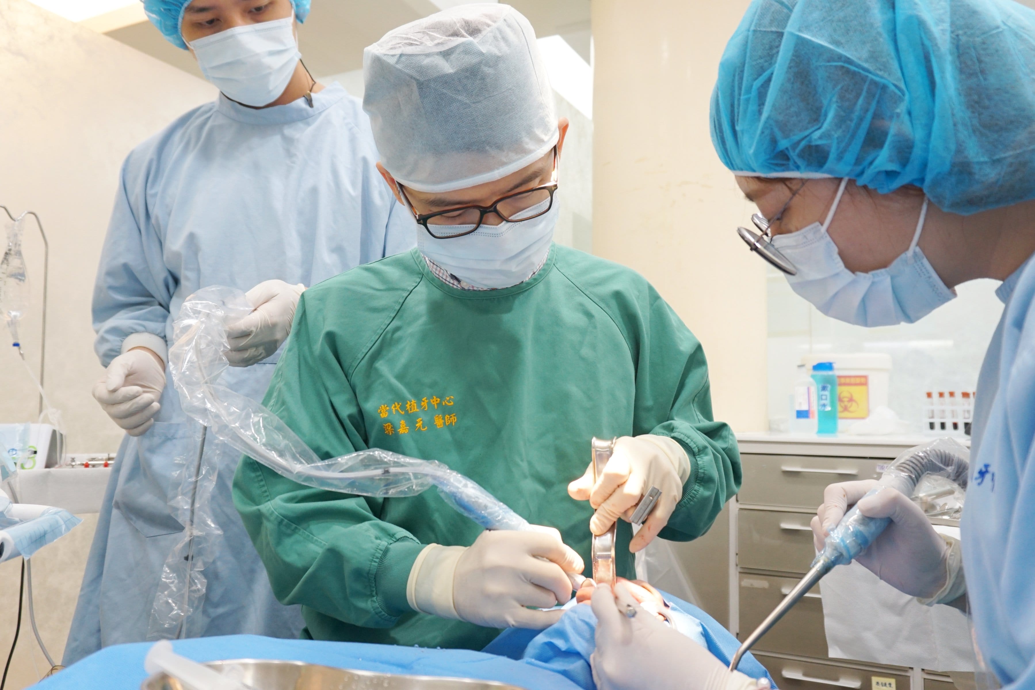 【有影】植牙前停看聽！價格落差取決植體、假牙材質與補骨粉